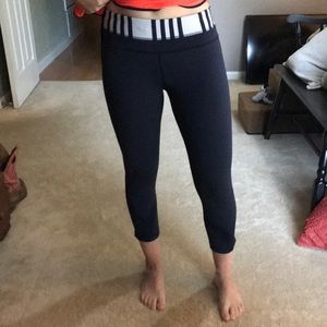 Navy lululemon running tights